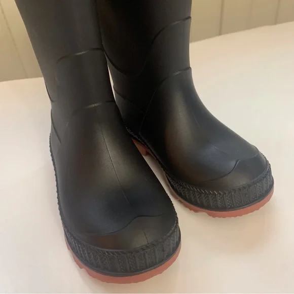 Barn Rain Boot Black Rubber Treaded Non-Skid SurfaceToddler Size 5-6 NWOT - Picture 7 of 11